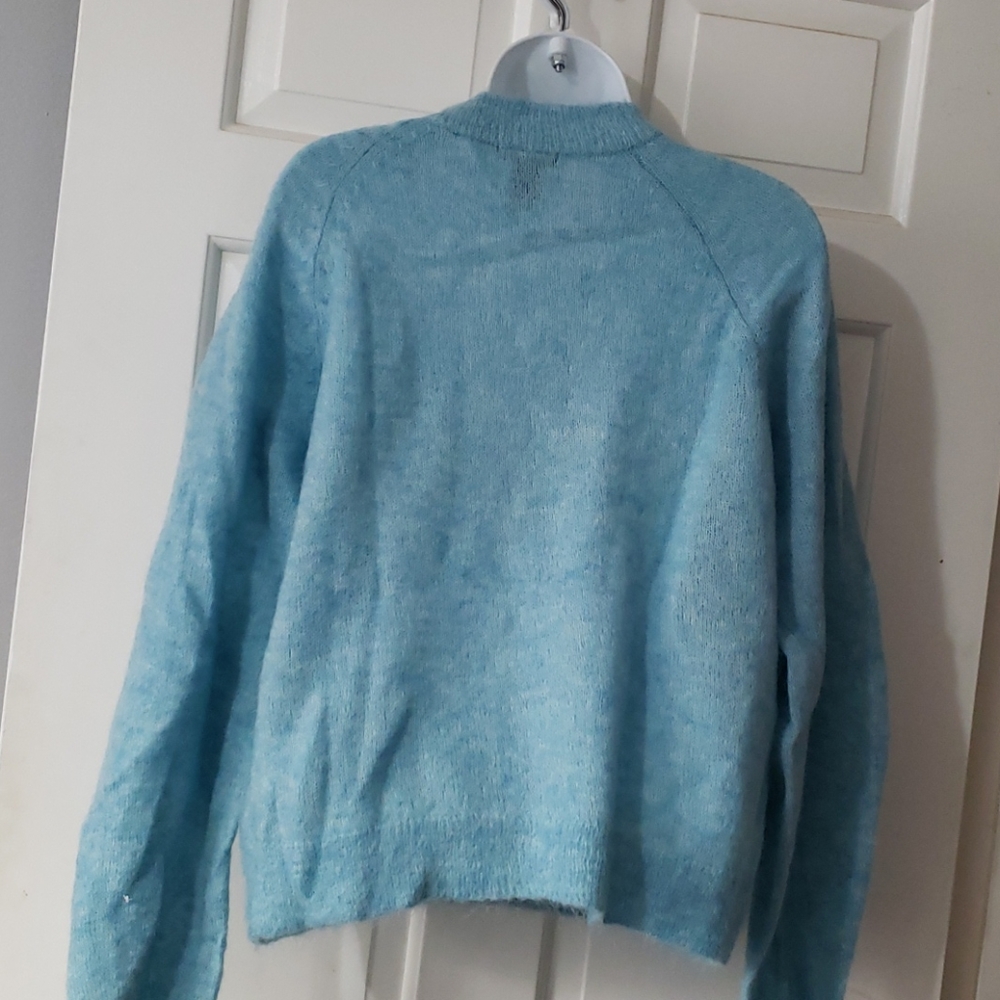 Sweater - Picture 2 of 3